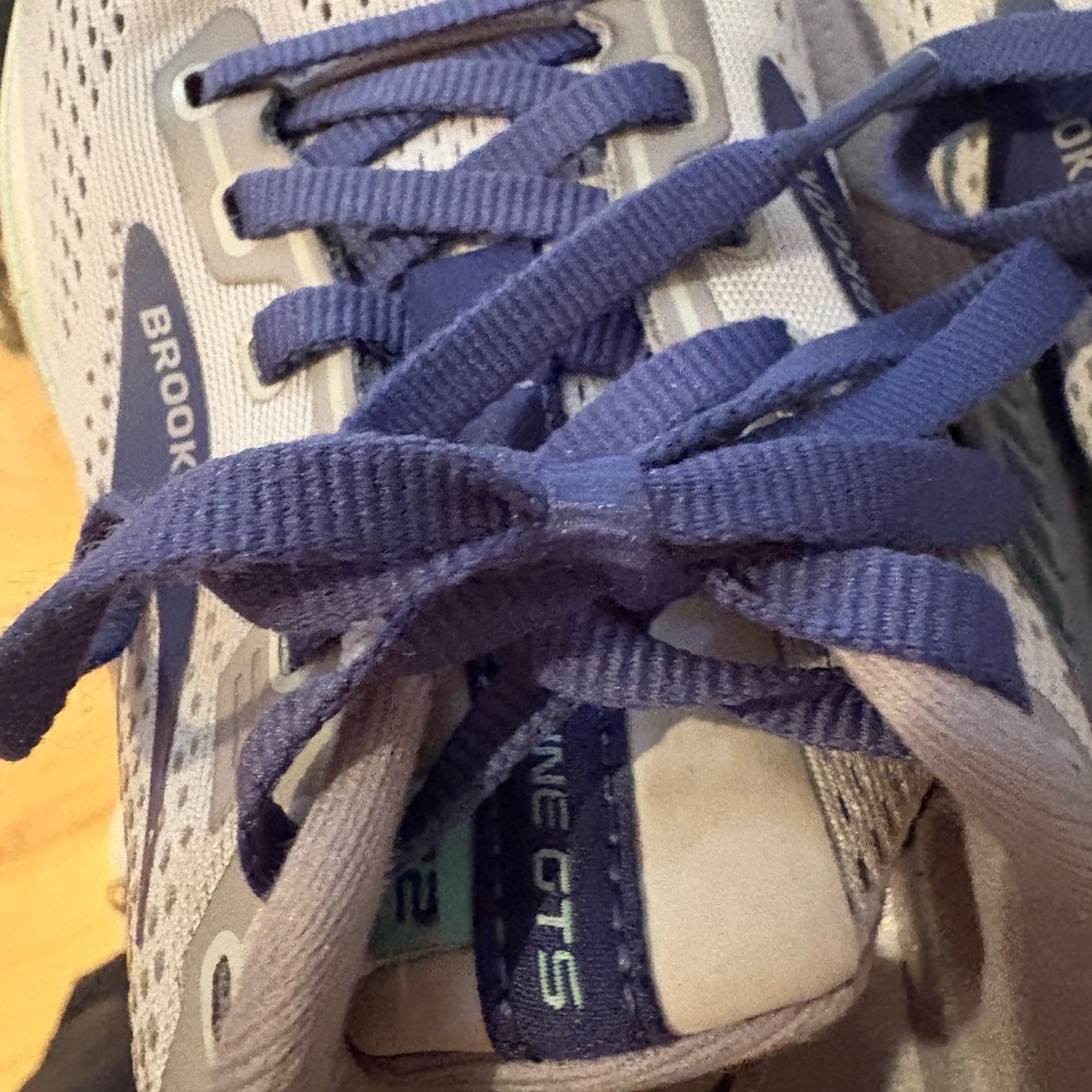 Brooks Light Gray Running Shoes with Navy Laces - Picture 2 of 5